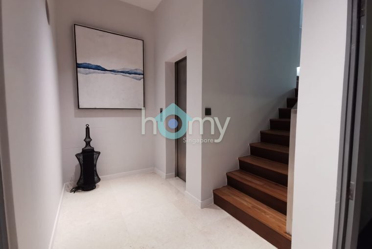 Skies Miltonia, 5 Bedroom Town House for Sale