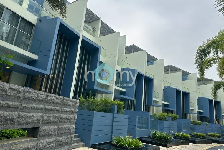Skies Miltonia, 5 Bedroom Town House for Sale