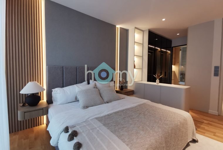 Skies Miltonia, 5 Bedroom Town House for Sale