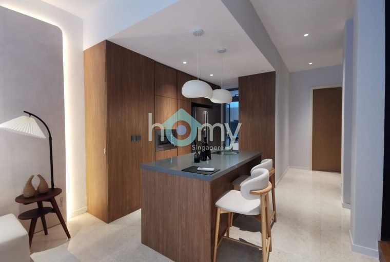 Skies Miltonia, 5 Bedroom Town House for Sale