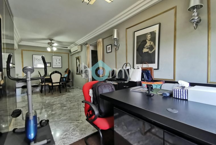 706 Woodlands Drive 40 HDB 5 Room for Sale