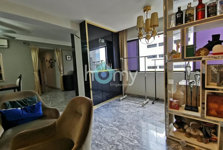 706 Woodlands Drive 40 HDB 5 Room for Sale